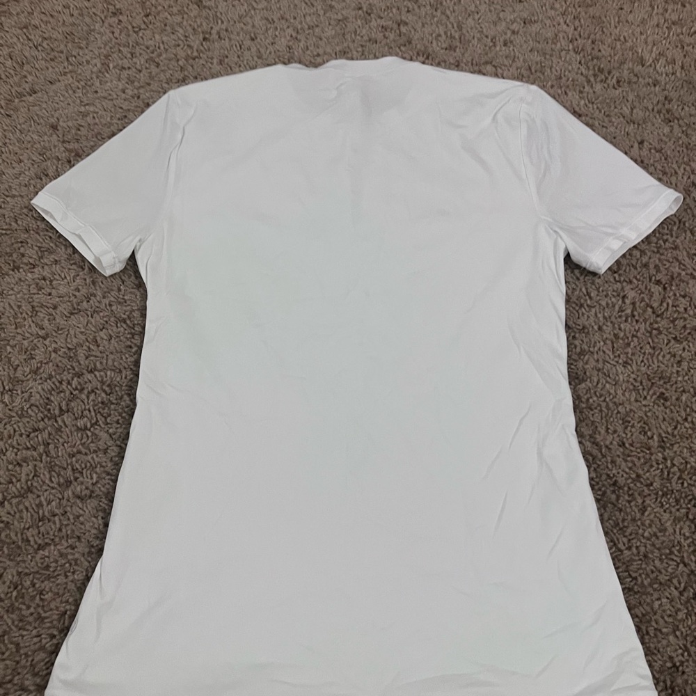 lululemon athletica Classic White Short Sleeve Tee - Picture 5 of 5